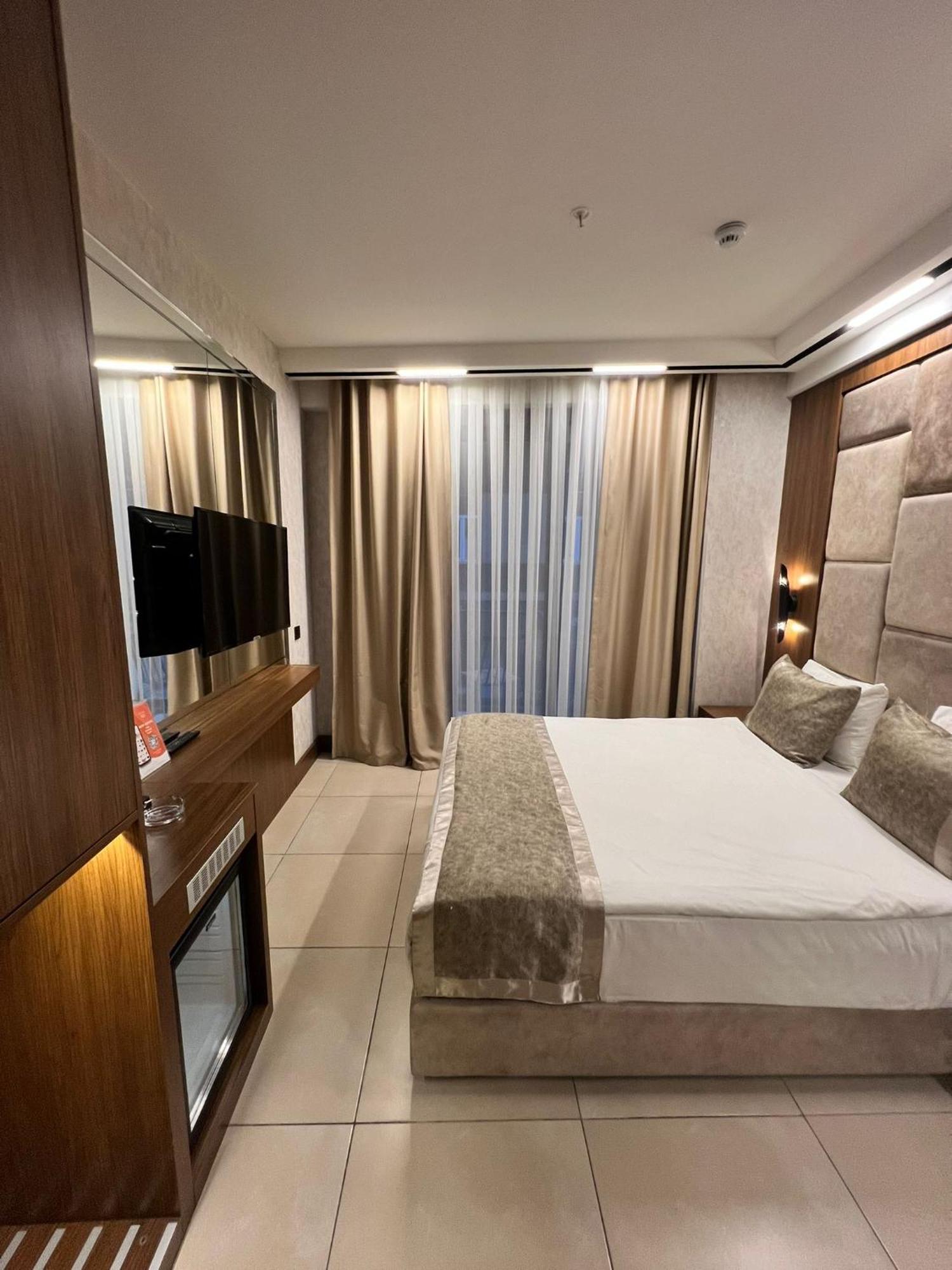 Four Sides Beyoglu Hotel Истанбул Екстериор снимка